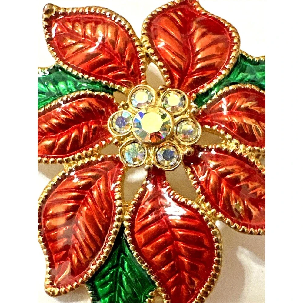 Vintage TC POINSETTIA Brooch Christmas Red Green Enamel 1.75